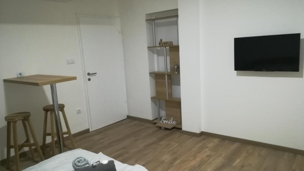 M4U Apartments Nis Exterior foto